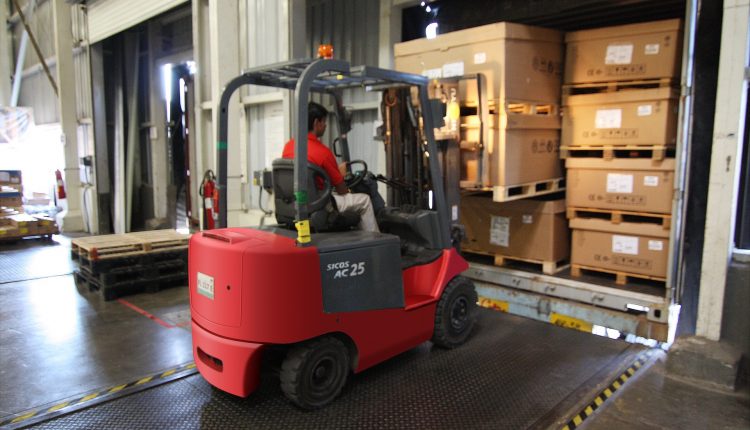 Whether To Hire Or Buy A Forklift Truck?